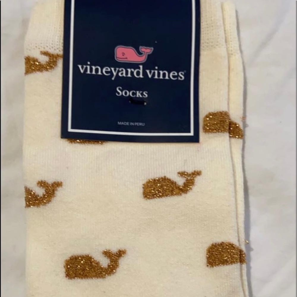 vineyard vines socks